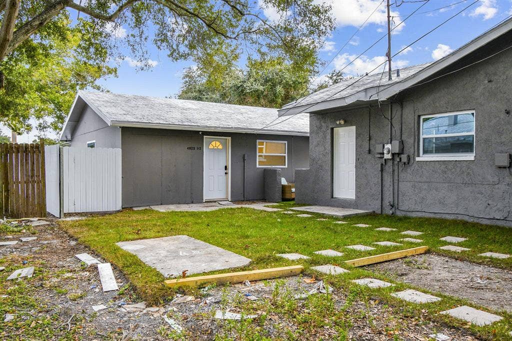 4 BR in St. Petersburg