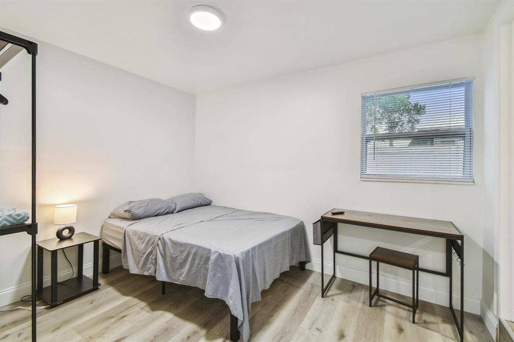 4 BR in St. Petersburg