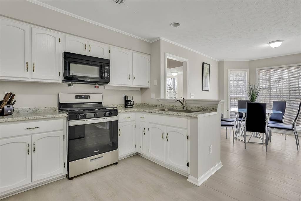 7 BR in Decatur