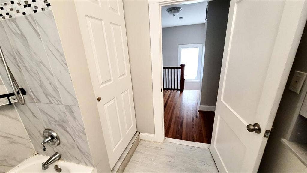 7 BR in Baltimore