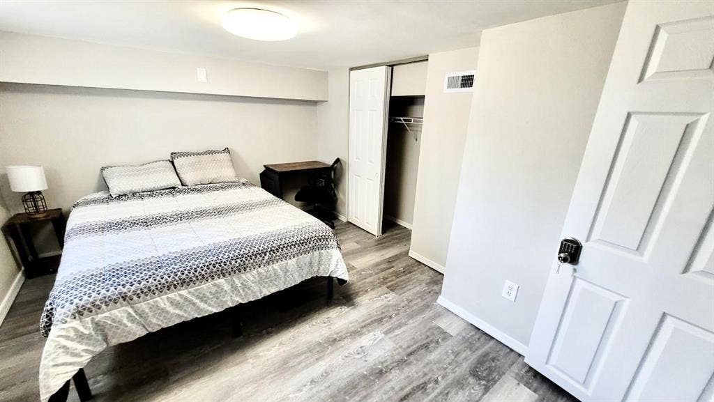 7 BR in Baltimore
