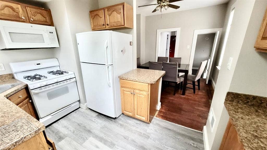 7 BR in Baltimore
