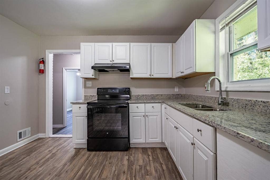 10 BR in Atlanta