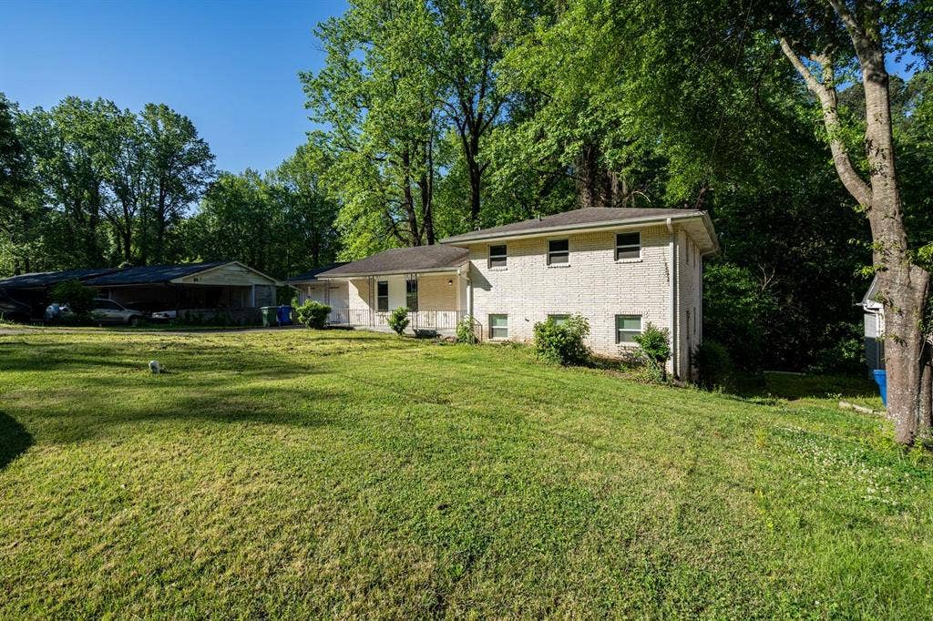 10 BR in Atlanta