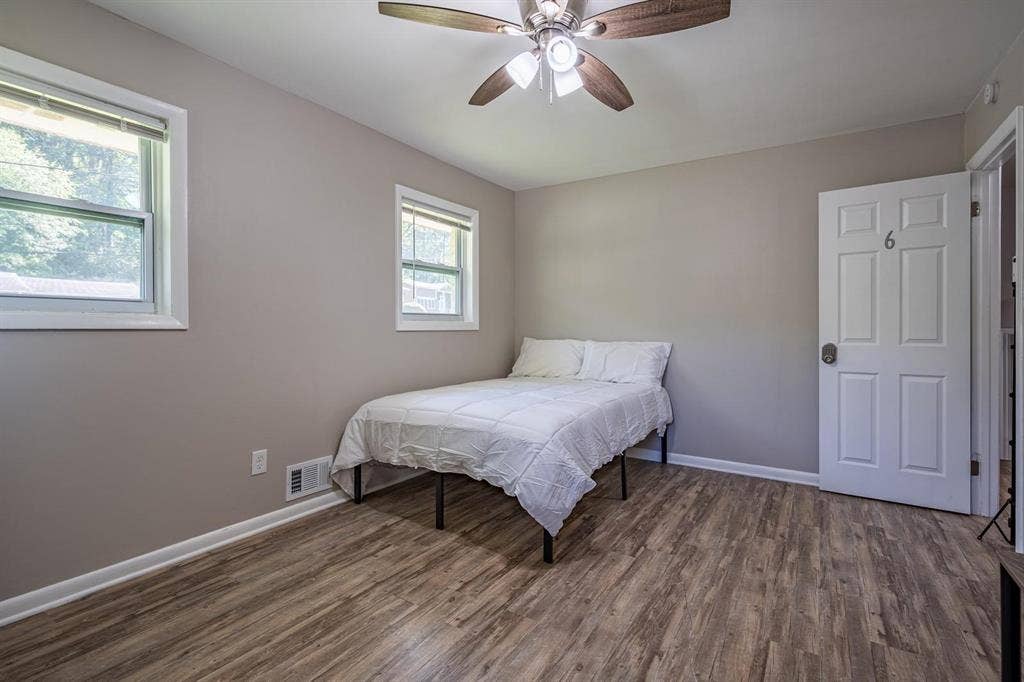 10 BR in Atlanta