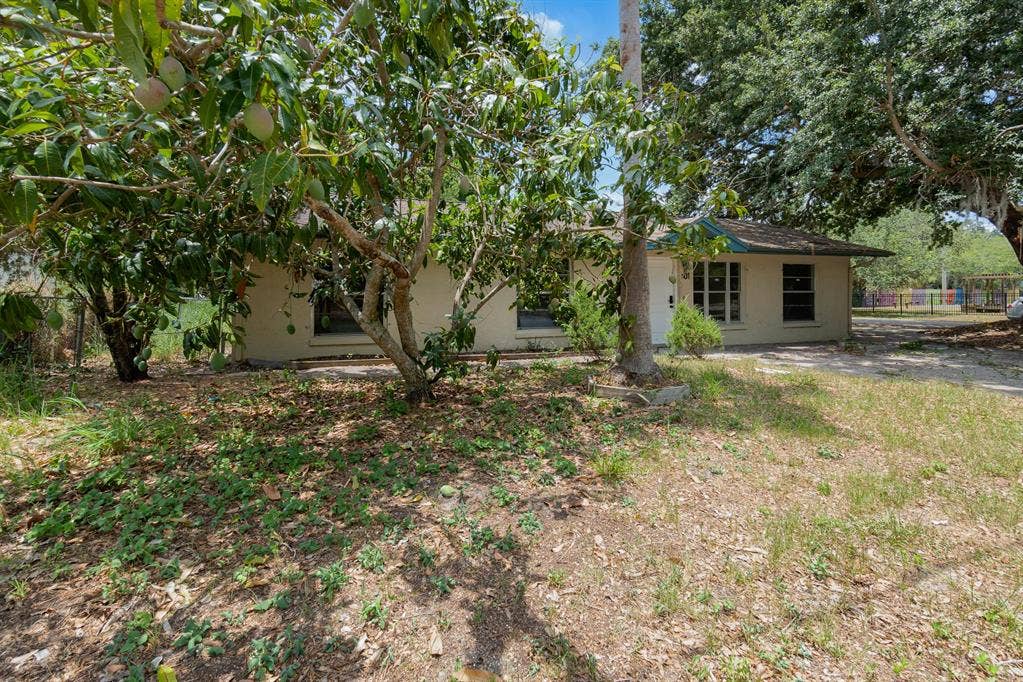 5 BR in Oakland