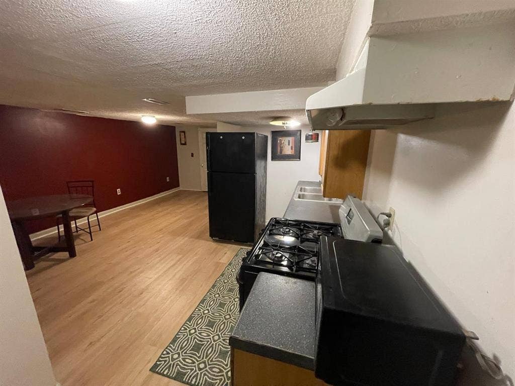1 BR in Forest Park