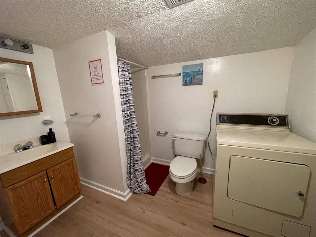 1 BR in Forest Park