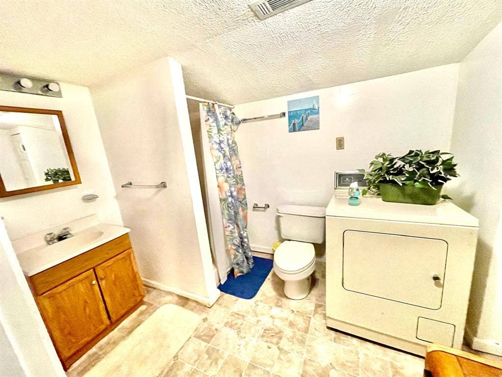 1 BR in Forest Park