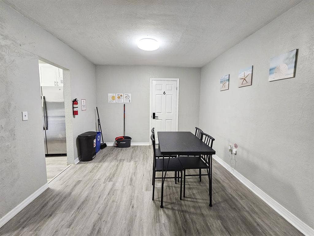 6 BR in Orlando
