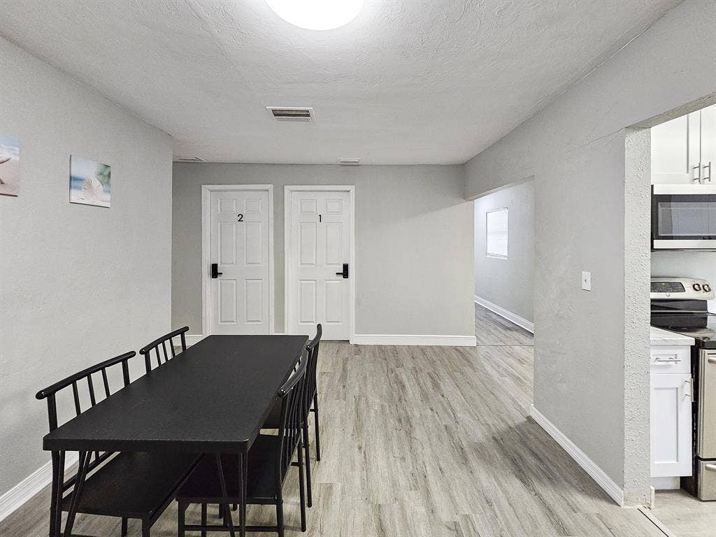 6 BR in Orlando