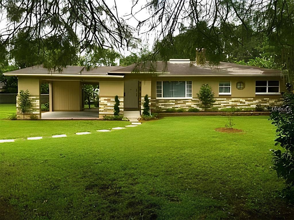 6 BR in Orlando