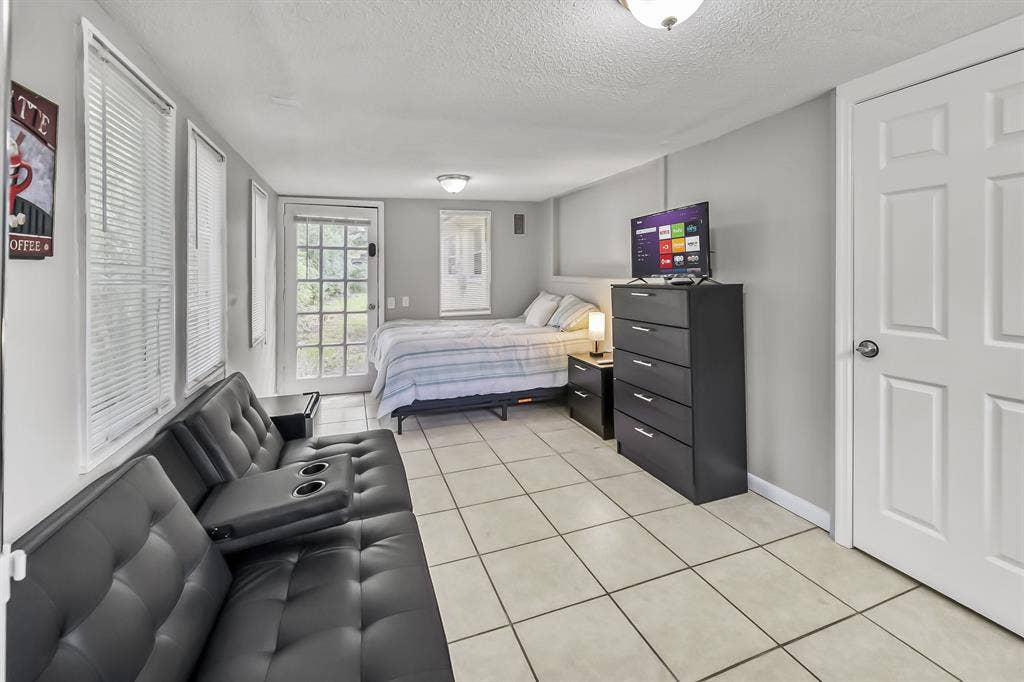 8 BR in Jacksonville