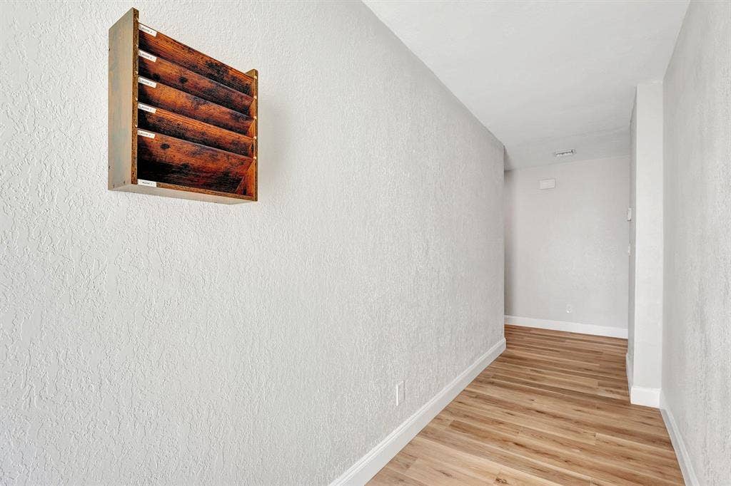 6 BR in Hollywood