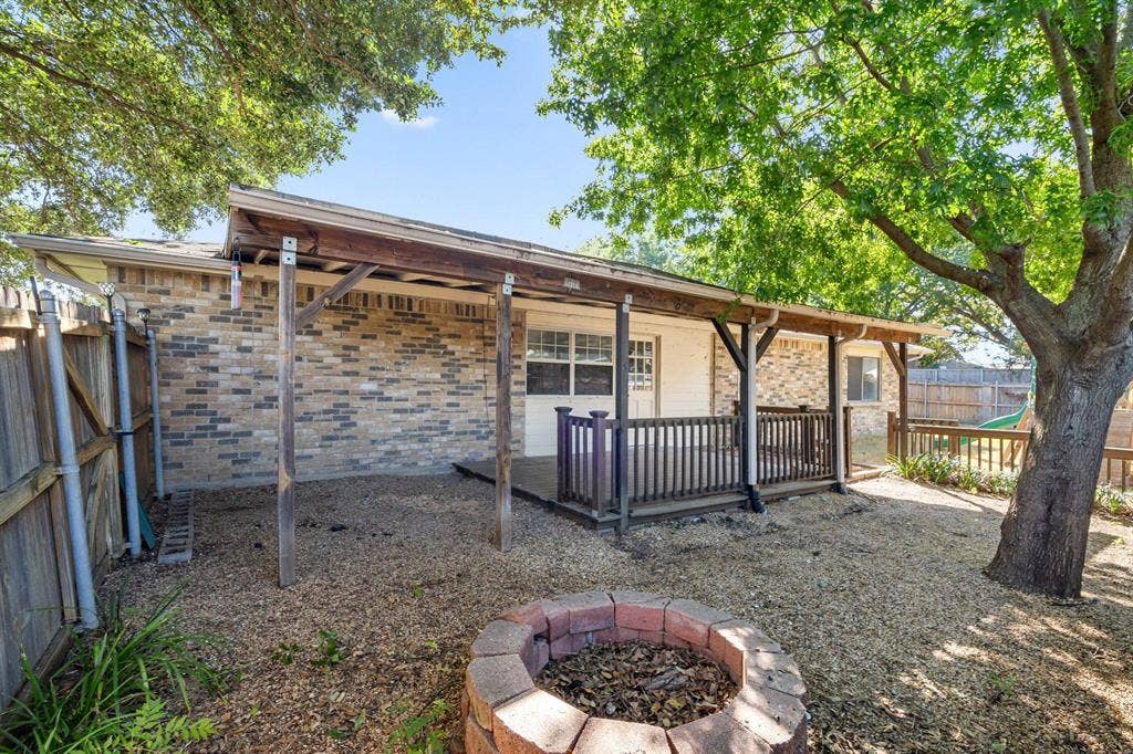 5 BR in Rowlett