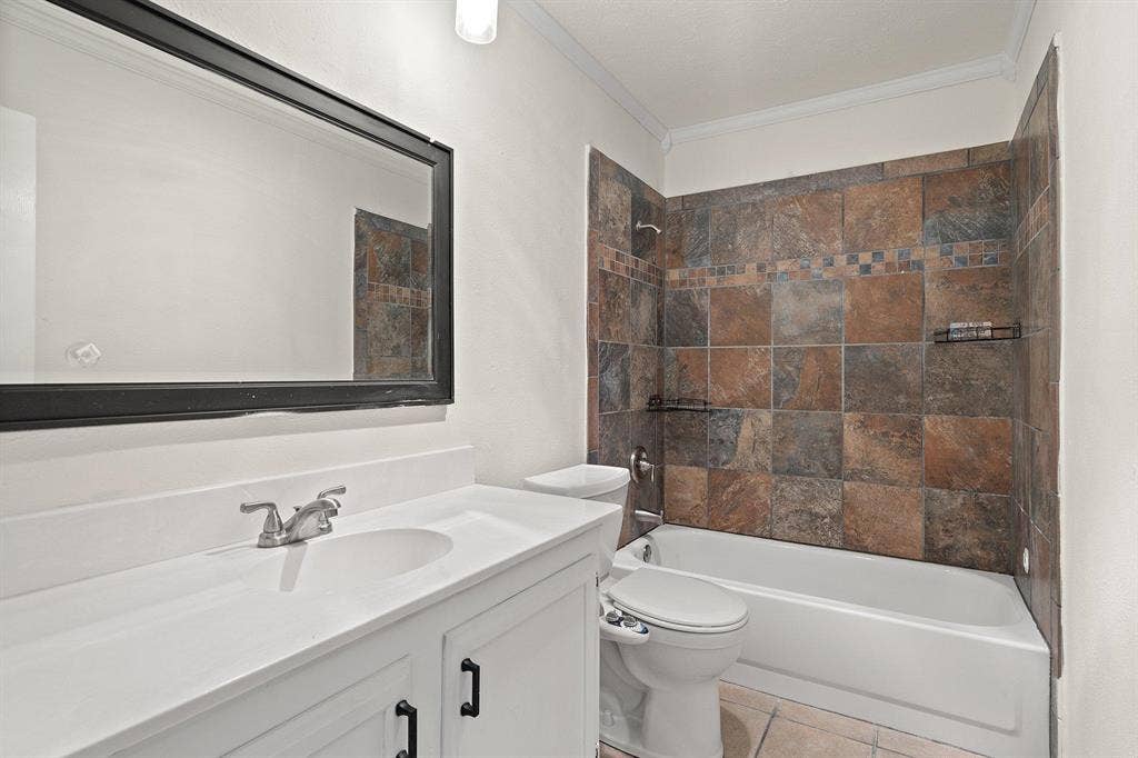 5 BR in Rowlett