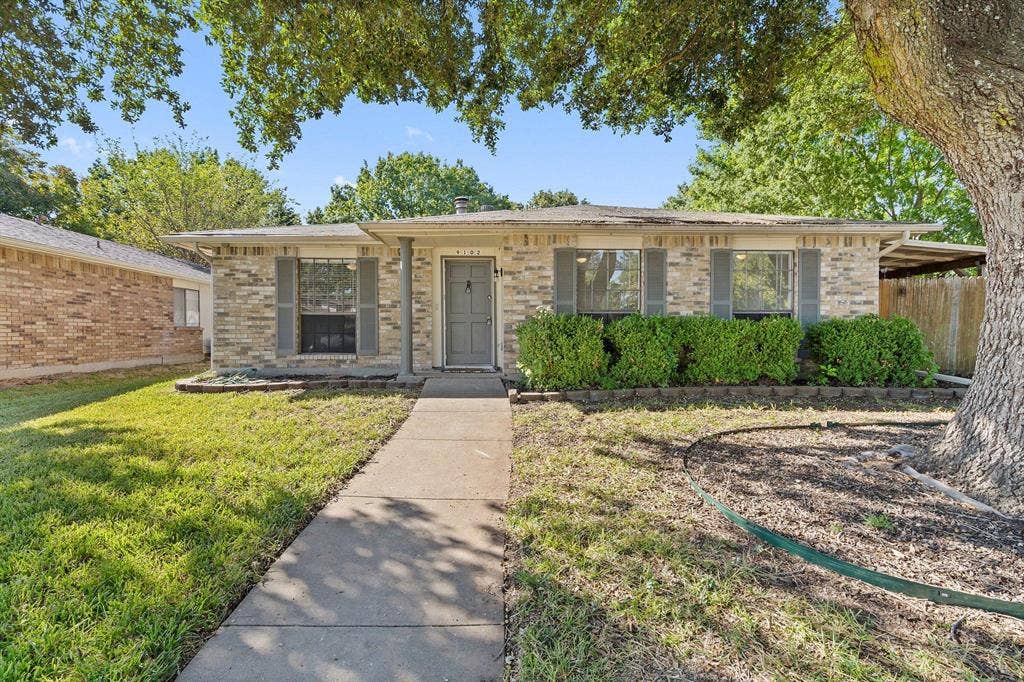 5 BR in Rowlett