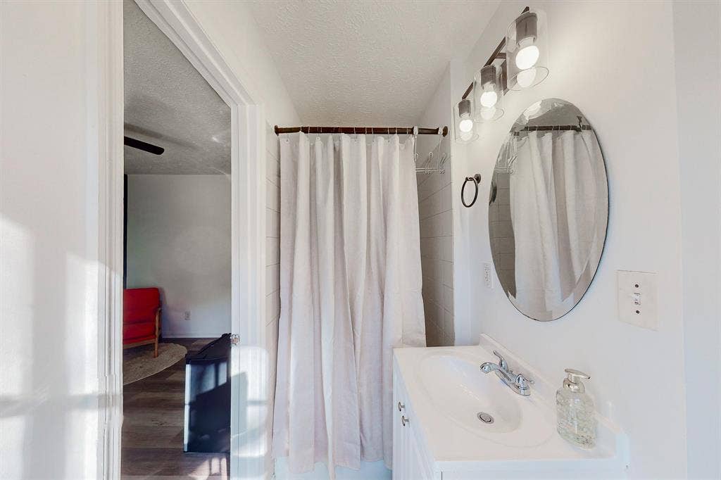 6 BR in Decatur