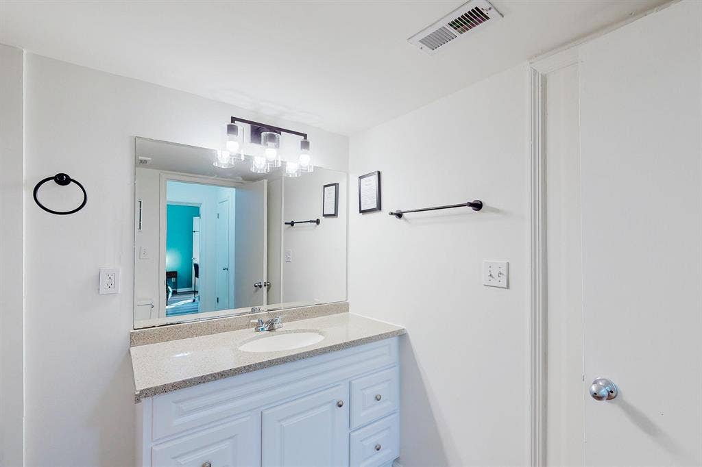 6 BR in Decatur