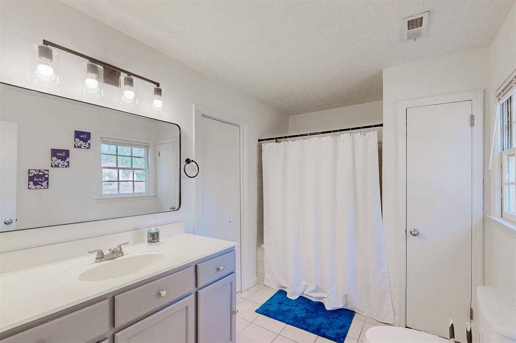 6 BR in Decatur