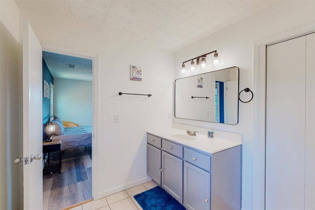 6 BR in Decatur
