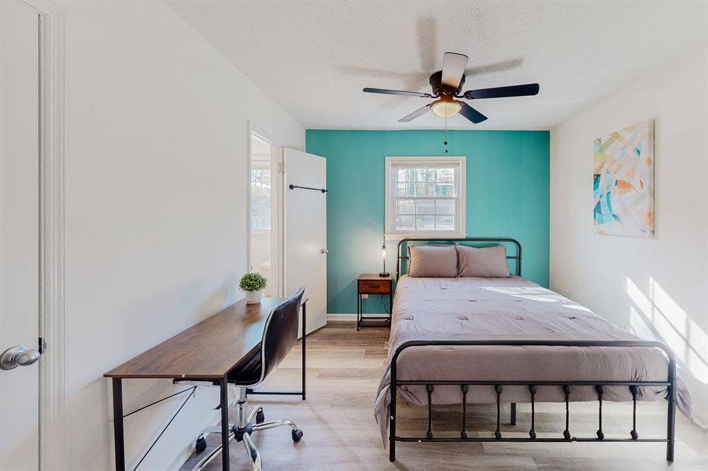 6 BR in Decatur
