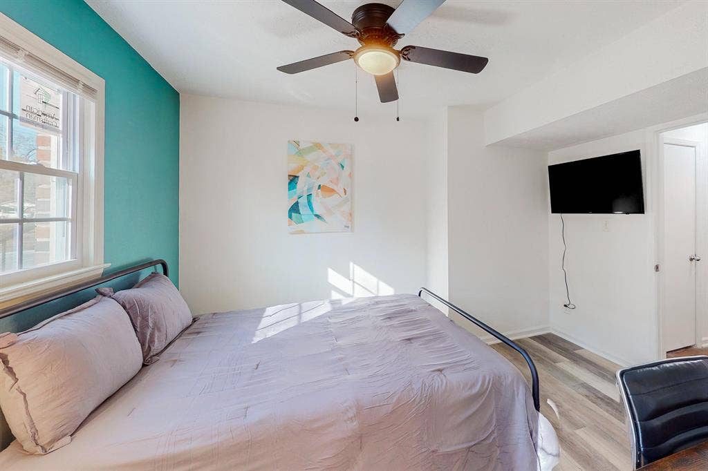 6 BR in Decatur