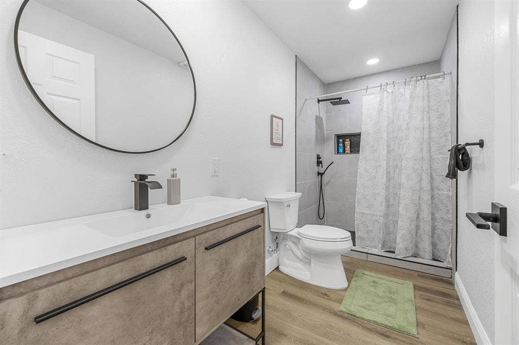 8 BR in Rockledge