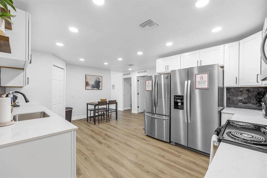 8 BR in Rockledge