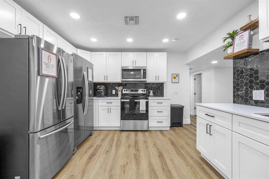 8 BR in Rockledge