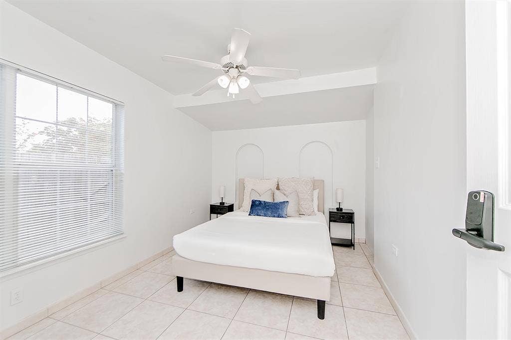 5 BR in Orlando