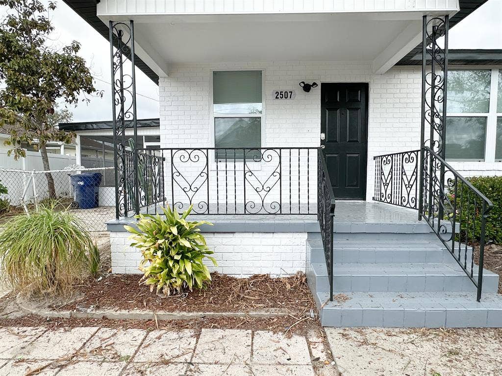 3 BR in Tampa