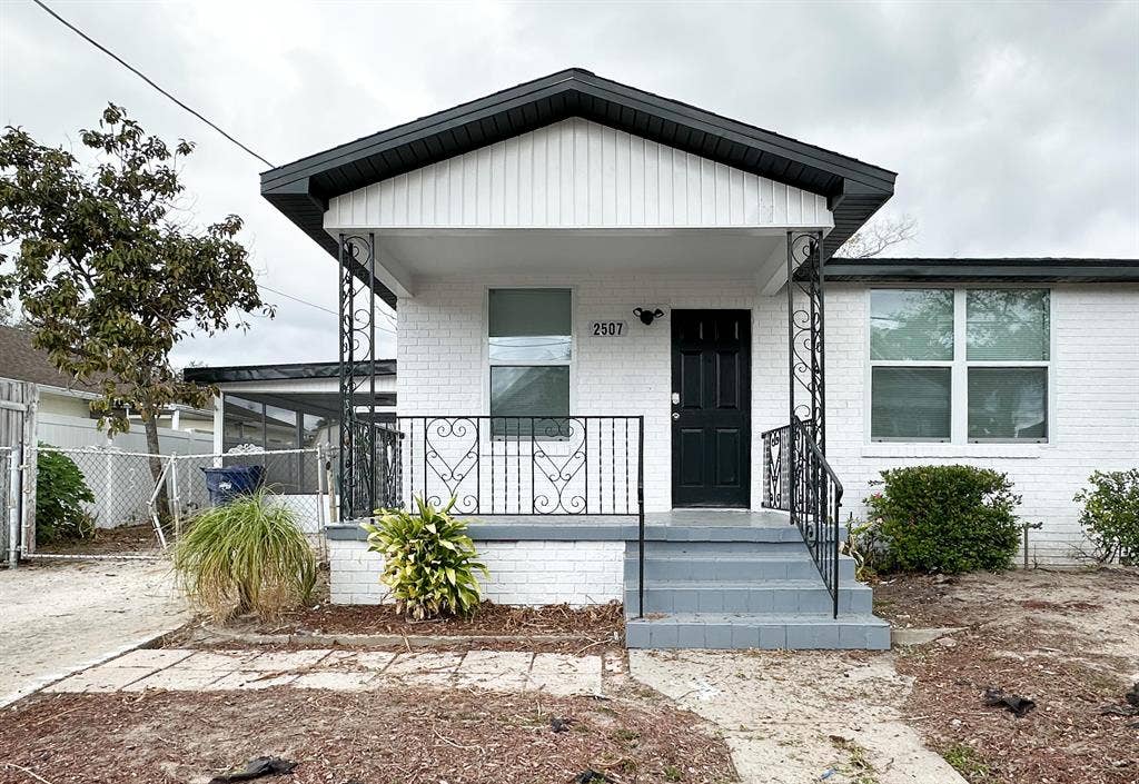 3 BR in Tampa