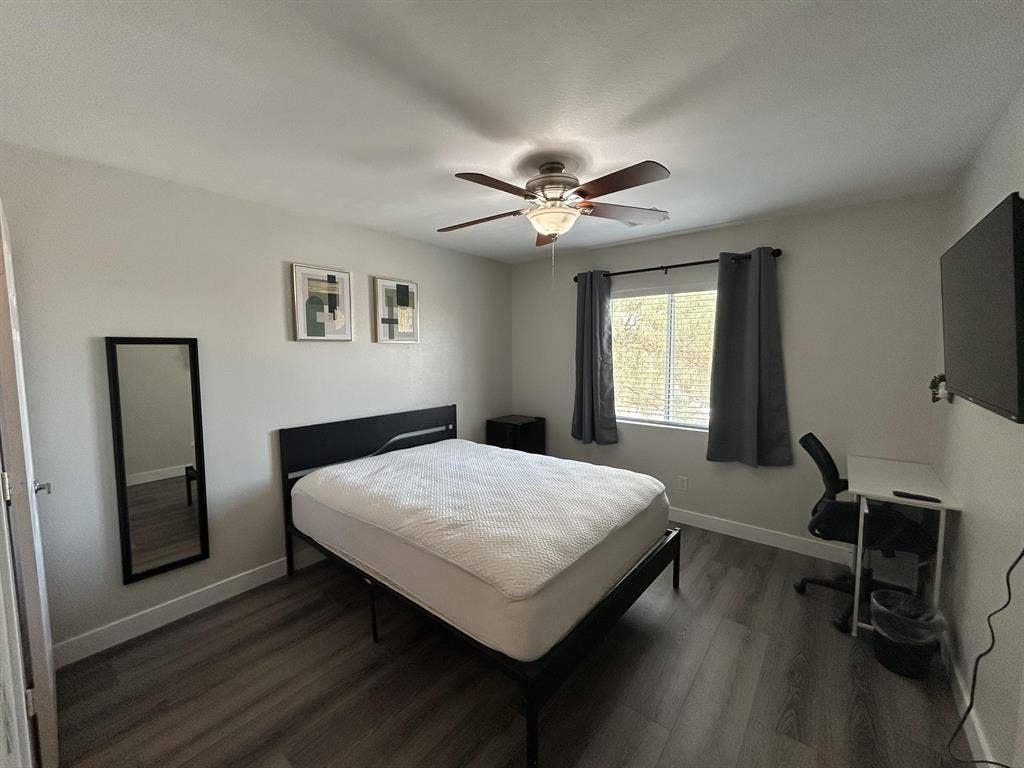 6 BR in North Las Vegas