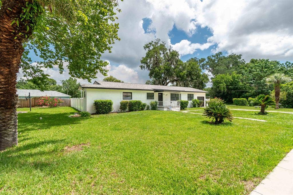 7 BR in Ocala