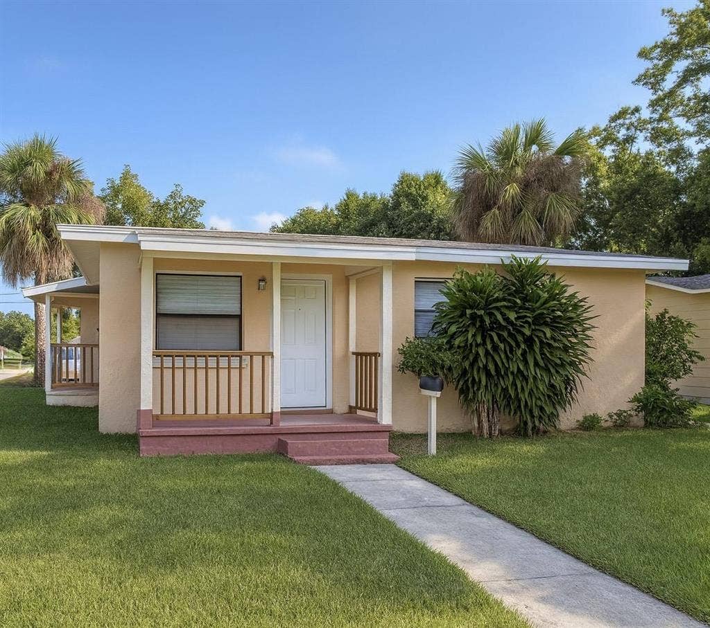 3 BR in St. Petersburg