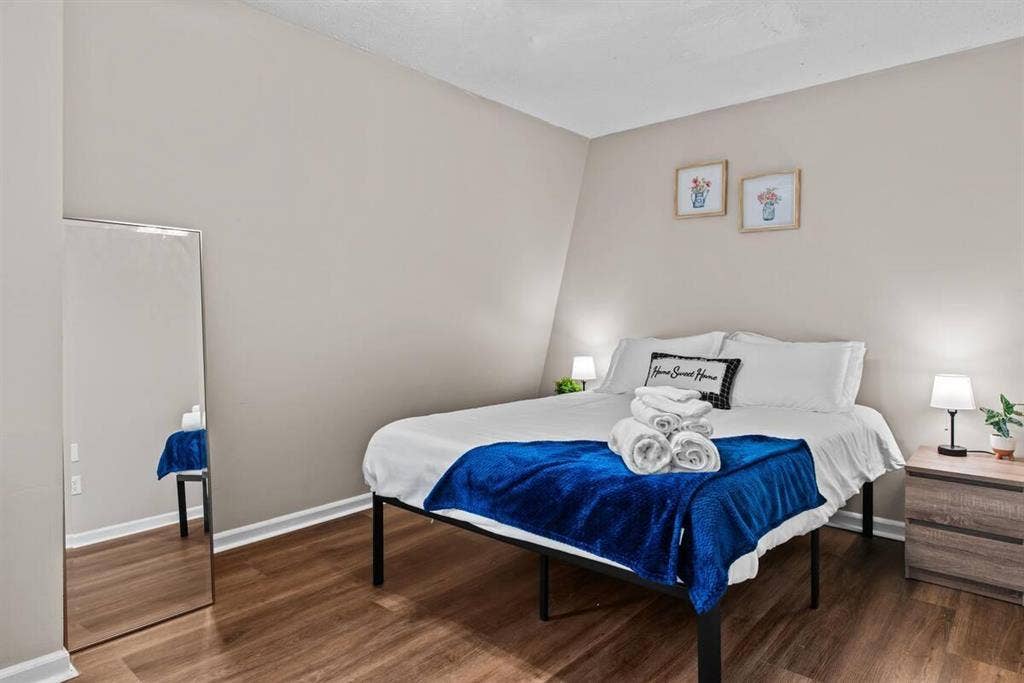5 BR in Athens
