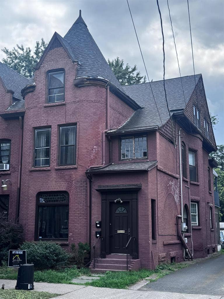 5 BR in Wilkes-Barre