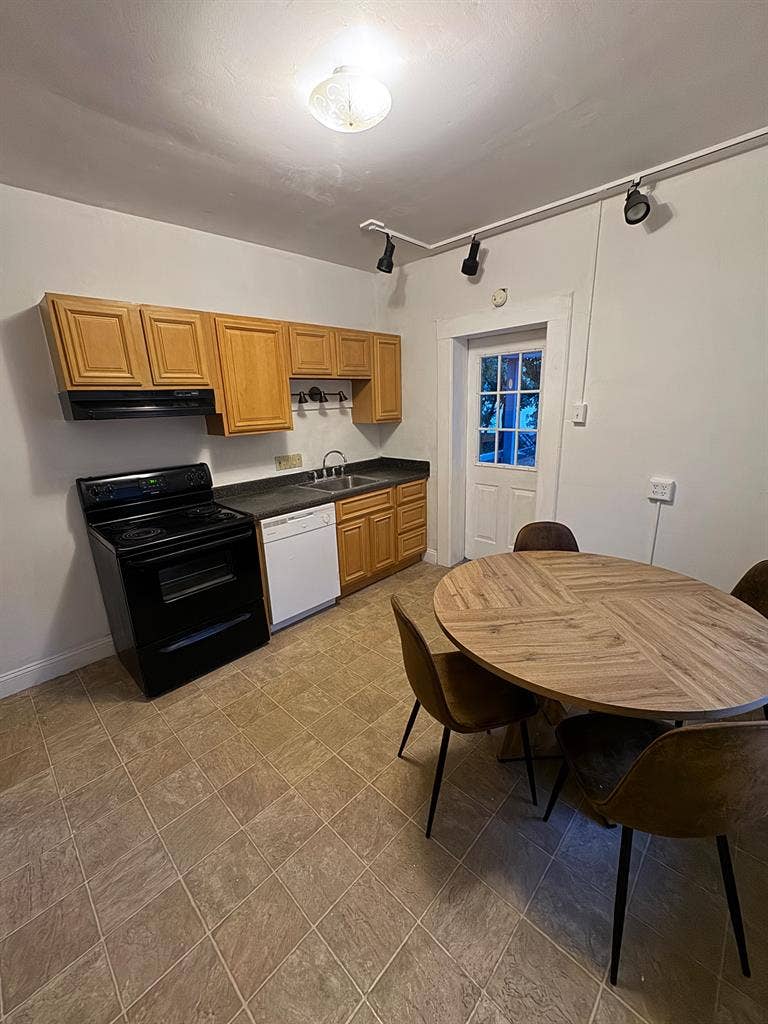 5 BR in Wilkes-Barre