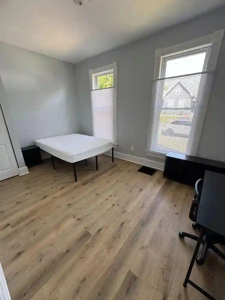 5 BR in Indianapolis