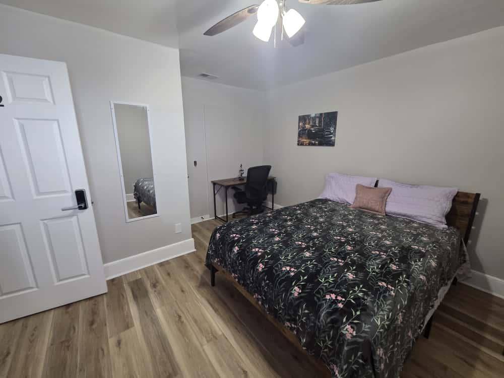 6 BR in Jacksonville