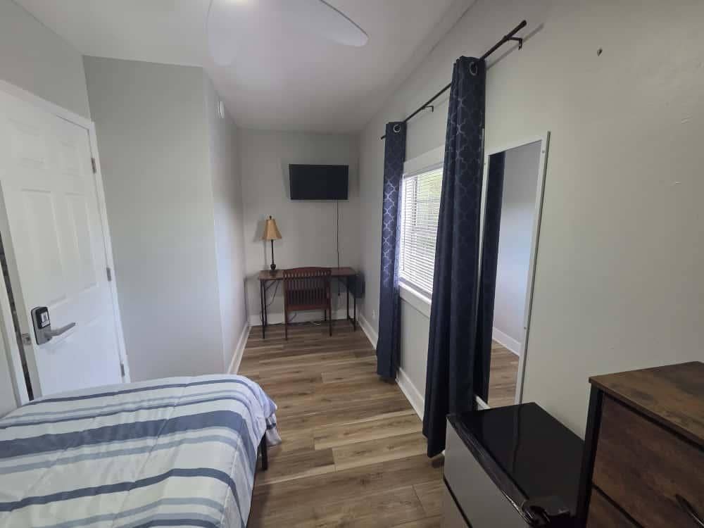 6 BR in Jacksonville