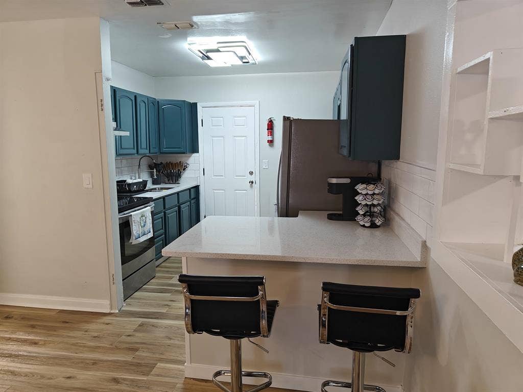 6 BR in Jacksonville