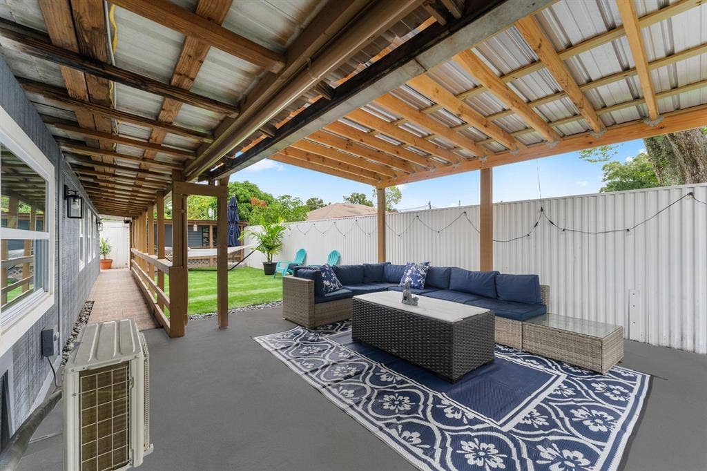 2 BR in Tampa