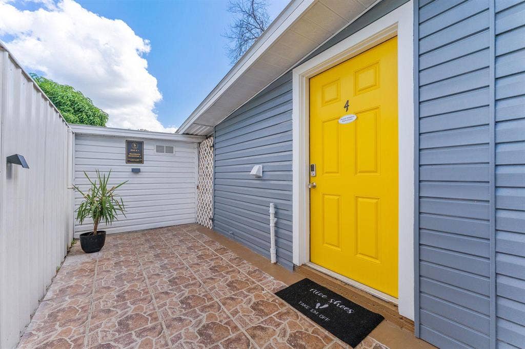 2 BR in Tampa