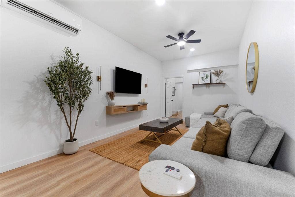 2 BR in Tampa