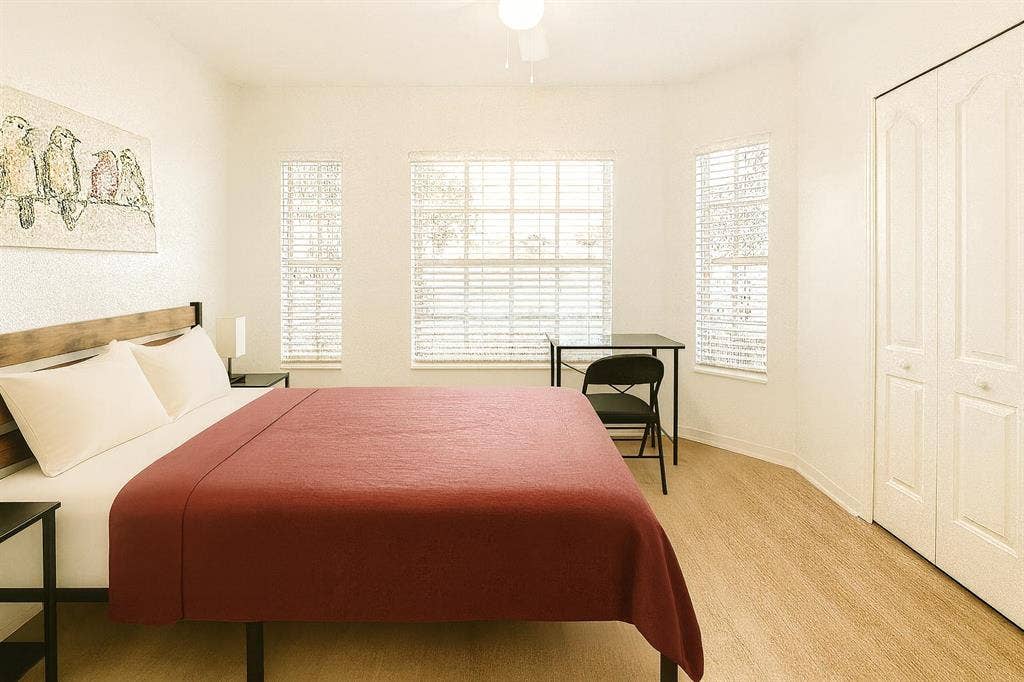 4 BR in Wesley Chapel