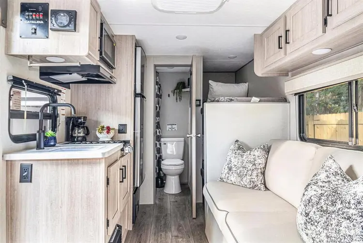 1 BR in Riverdale