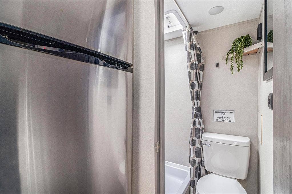 1 BR in Riverdale