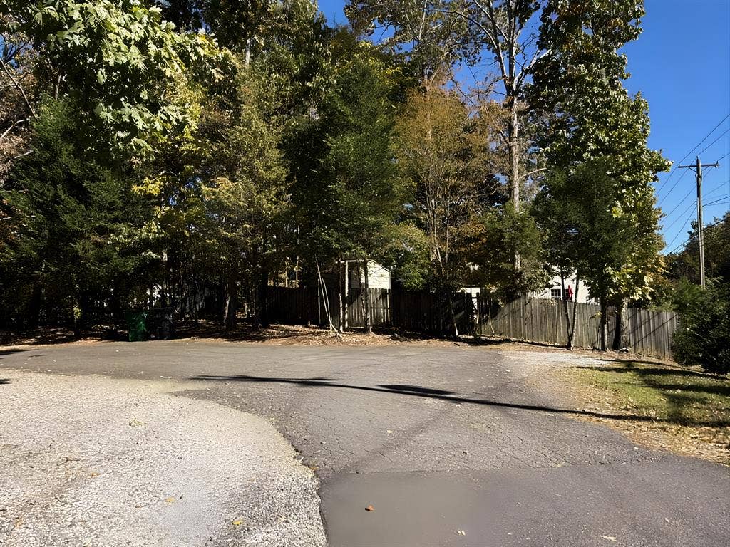 5 BR in Charlotte